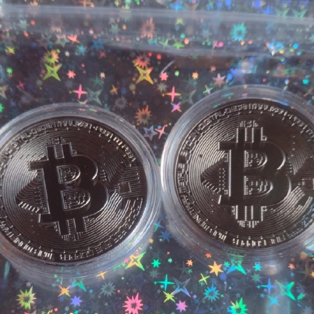 Minted Cased Bitcoin Coin Pair